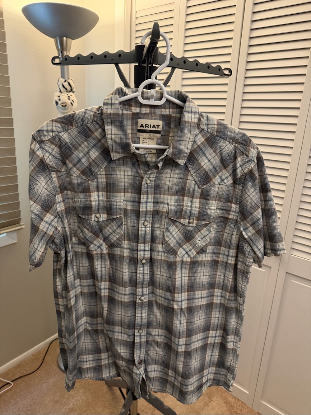 Ariat Men's Short-Sleeve Plaid Button-Up Shirt — Blue & Tan